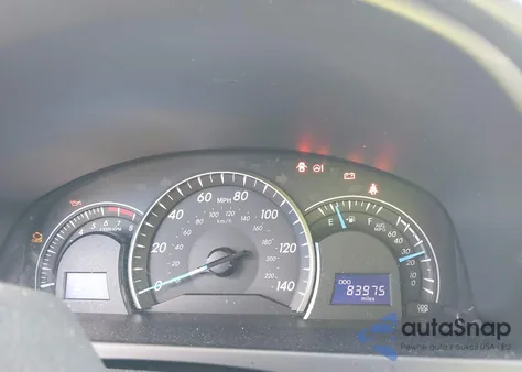 2015 Toyota Camry Le z USA, uszkodzony, nr VIN 4T1BF1FK6FU071111